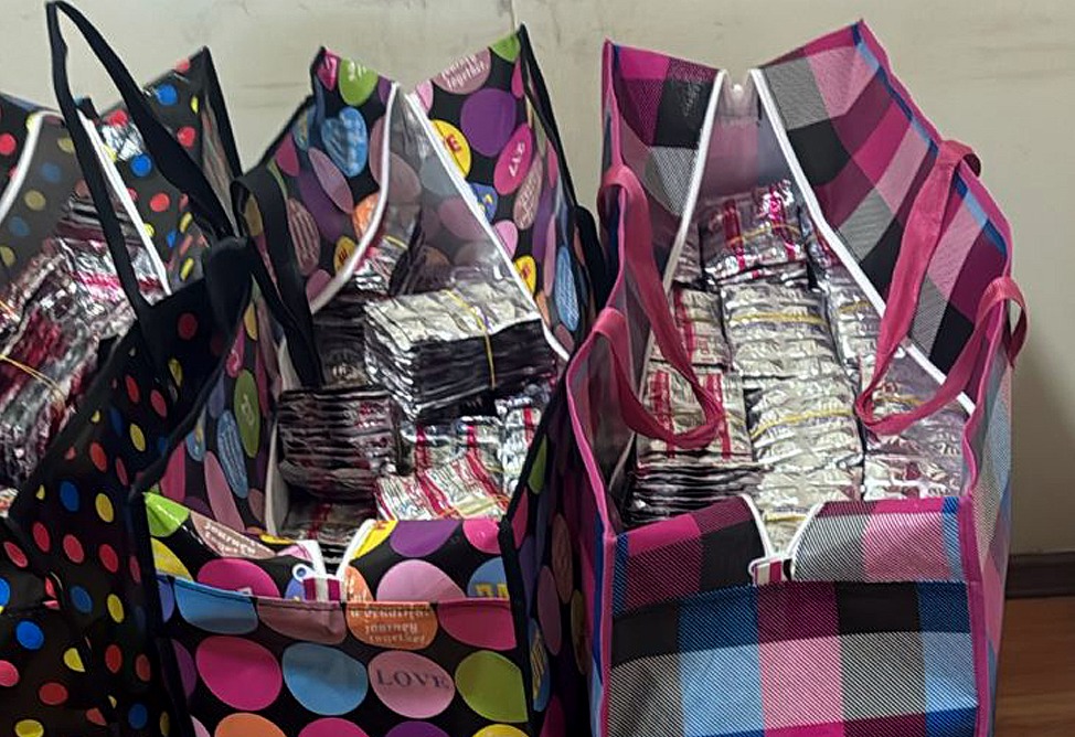 В поезде Тбилиси-Ереван в тайнике под пассажирским сиденьем обнаружено 45,5 кг лекарств