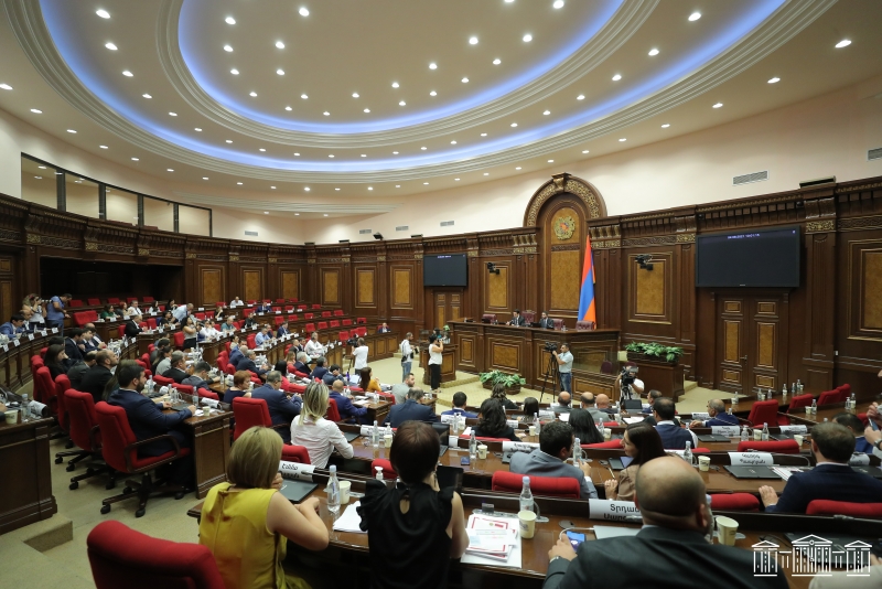 Парламент обсудит вопрос увеличения объема водозабора из Севана в ускоренном режиме