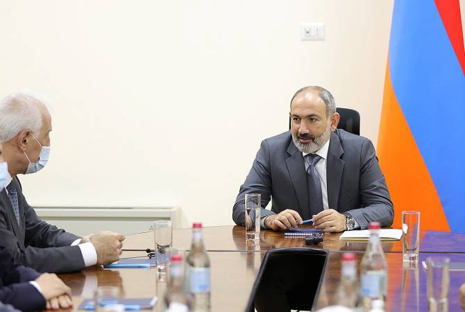 Пашинян поздравил Ваагна Хачатуряна по случаю его избрания на пост президента Армении