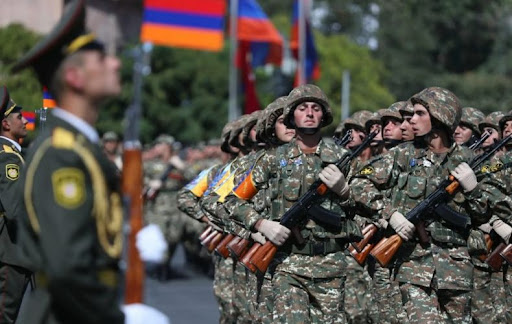 Президент Армении произвел важные назначения в руководстве ВС