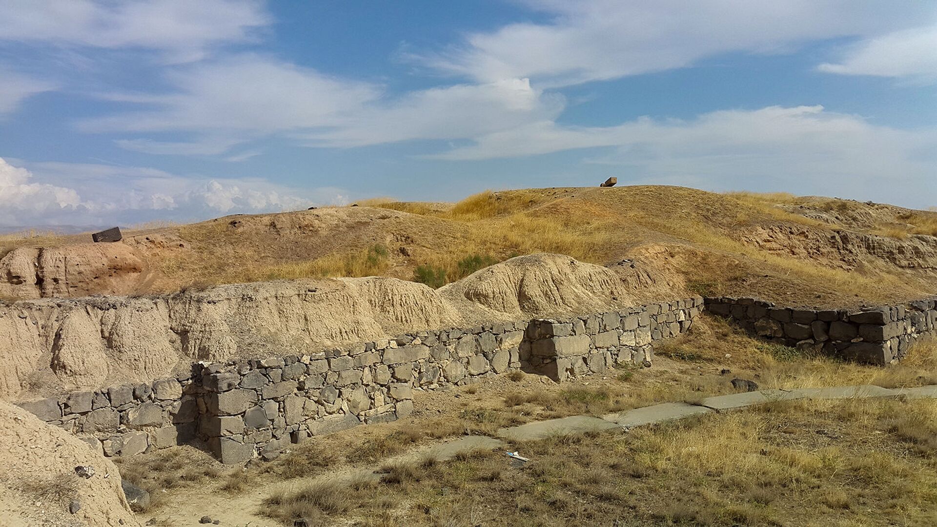 Эрмитаж возродит экспедицию археологов в крепости Кармир-Блур в Ереване