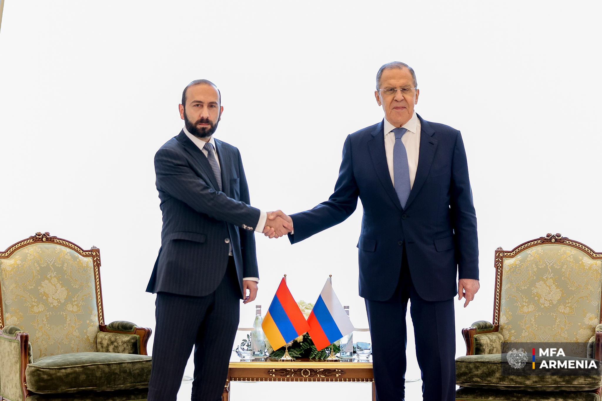 Մեկնարկել է Միրզոյան-Լավրով առանձնազրույցը