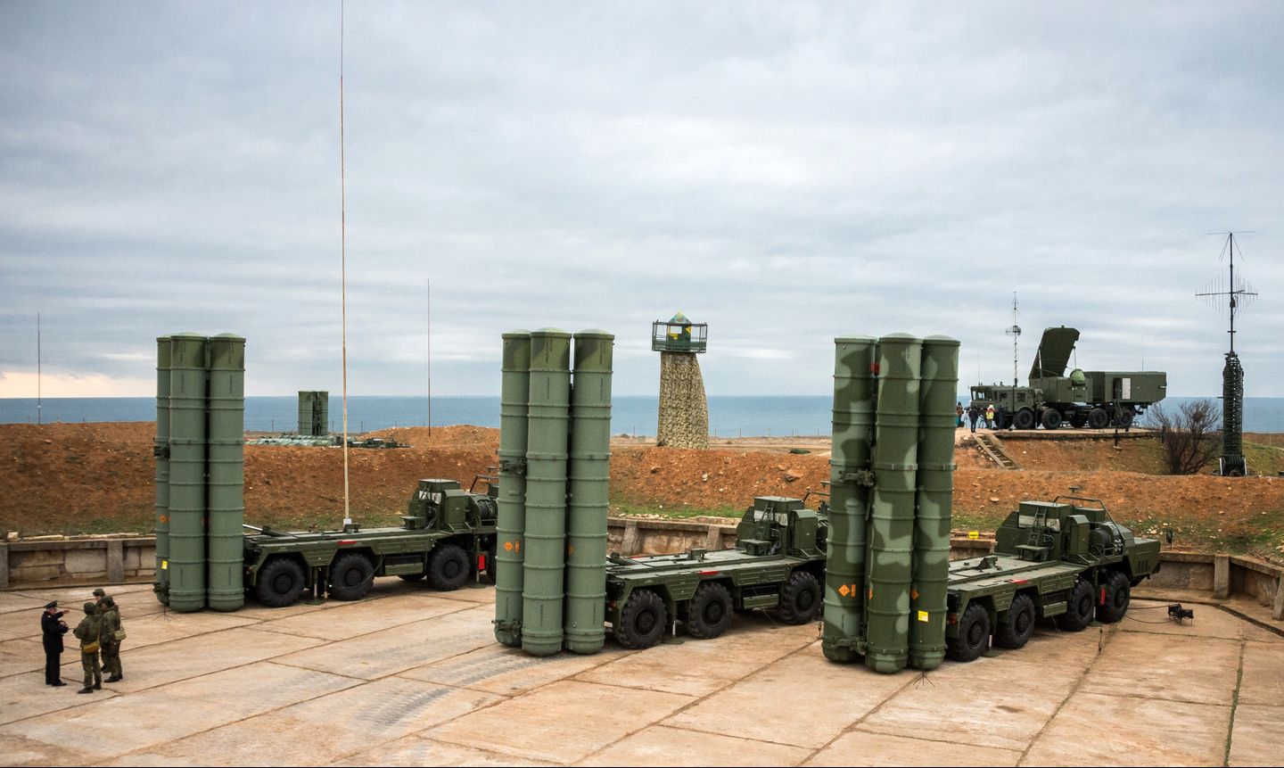 13 стран проявляют интерес к российской системе ПВО С-400 