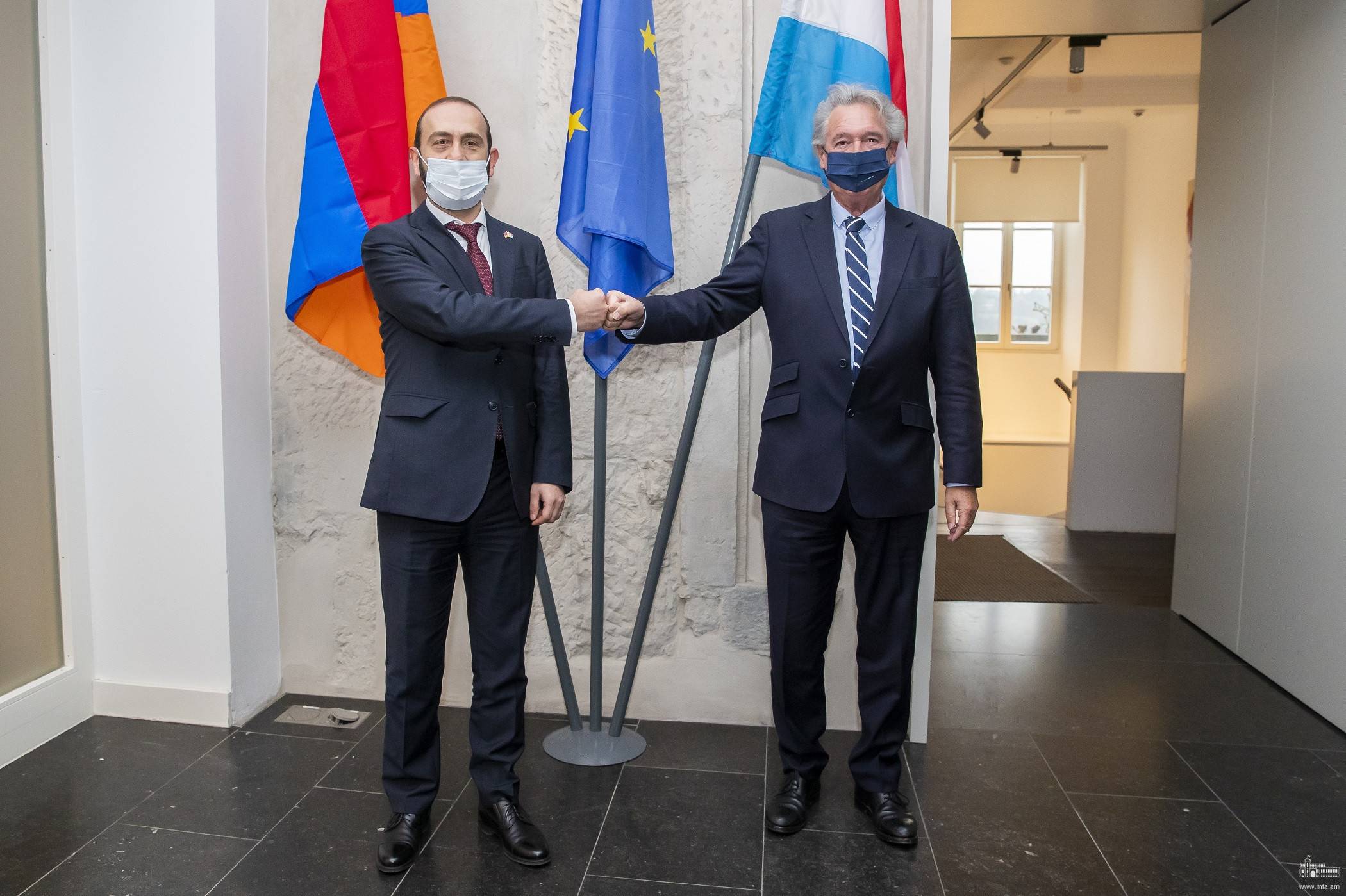 Главы МИД Армении и Люксембурга видят урегулирование карабахского конфликта в рамках МГ
