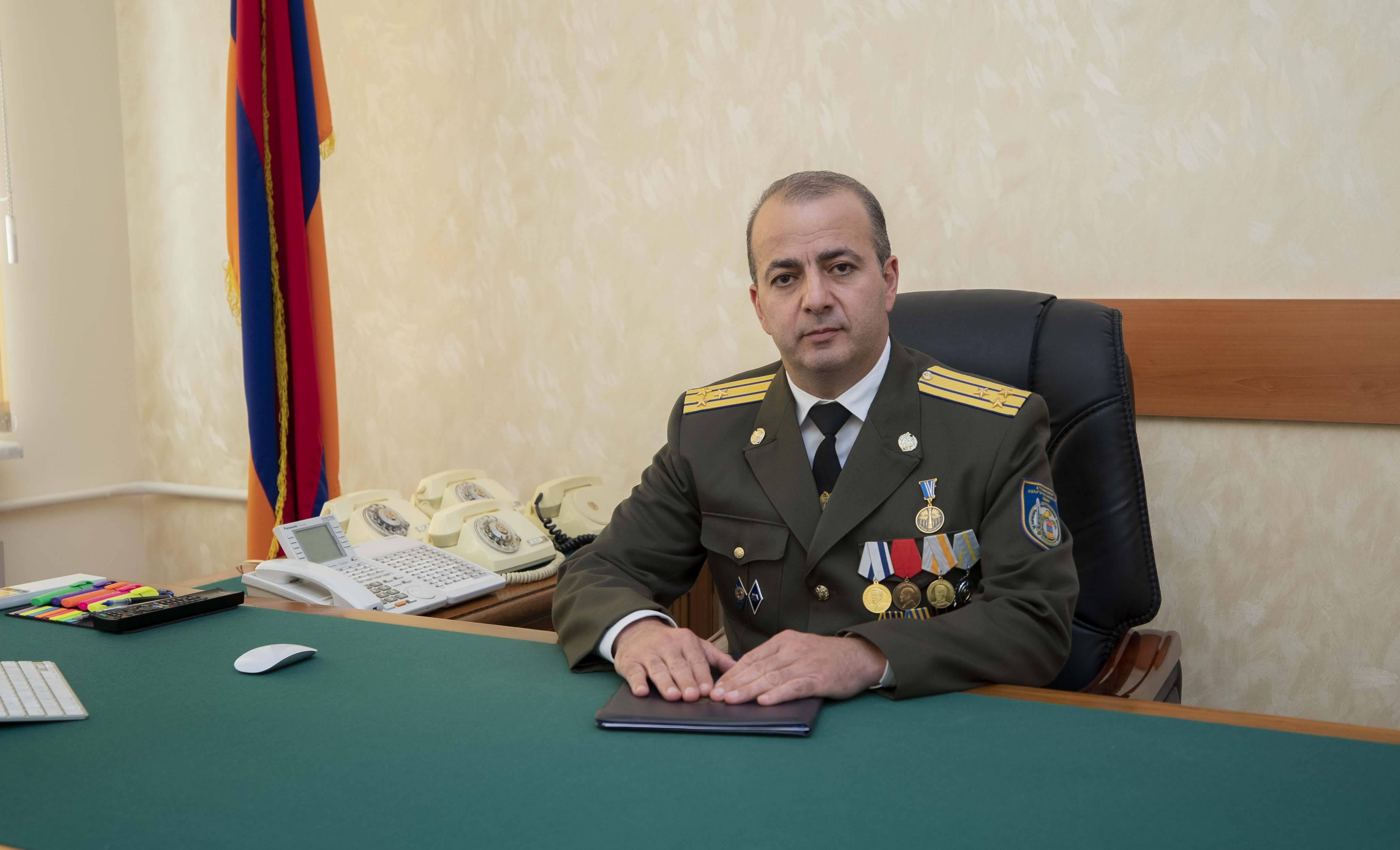 Директора СНБ Армении в атмосфере строжайшей секретности отправляют в Баку - Минасян