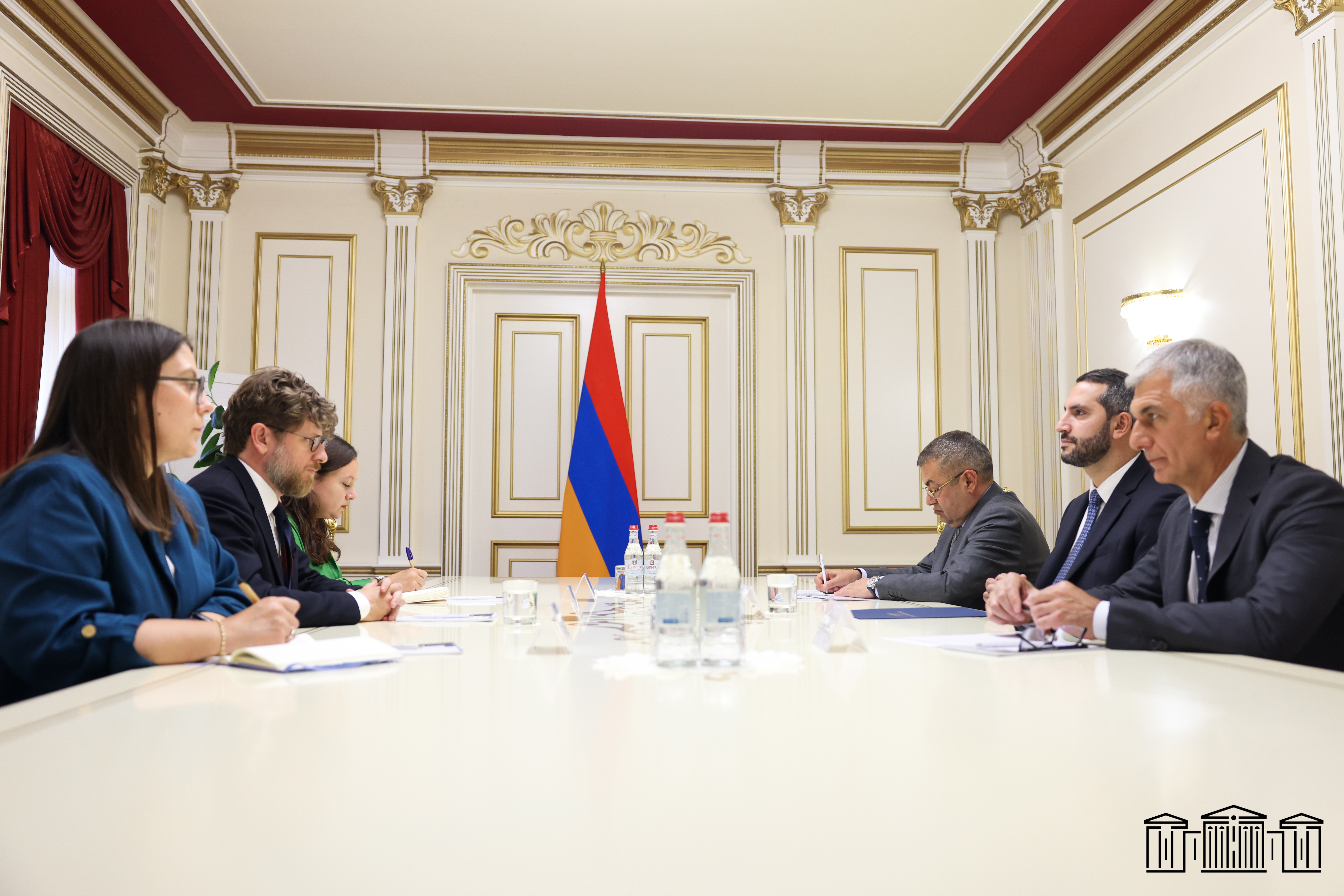 Ֆրանսիայի դեսպանը հեռանում է 