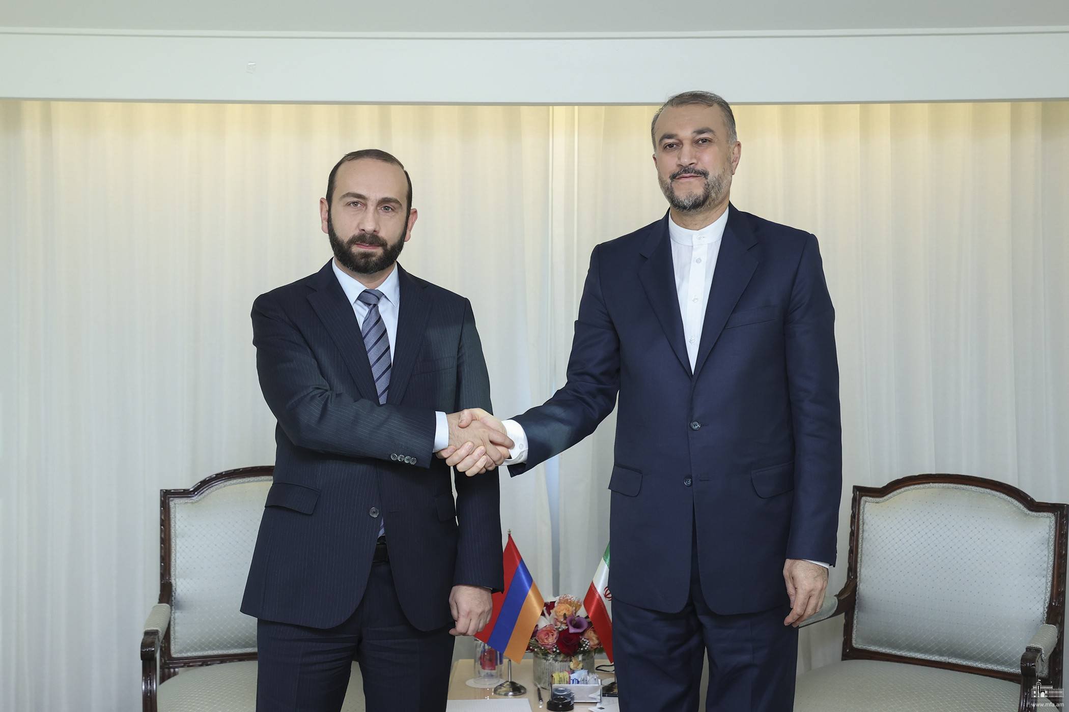 Главы МИД Армении и Ирана обсудили региональные и международные актуальные вопросы