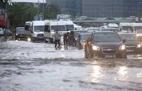 Мэрия призывает водителей использовать автомобили только в случае крайней необходимости