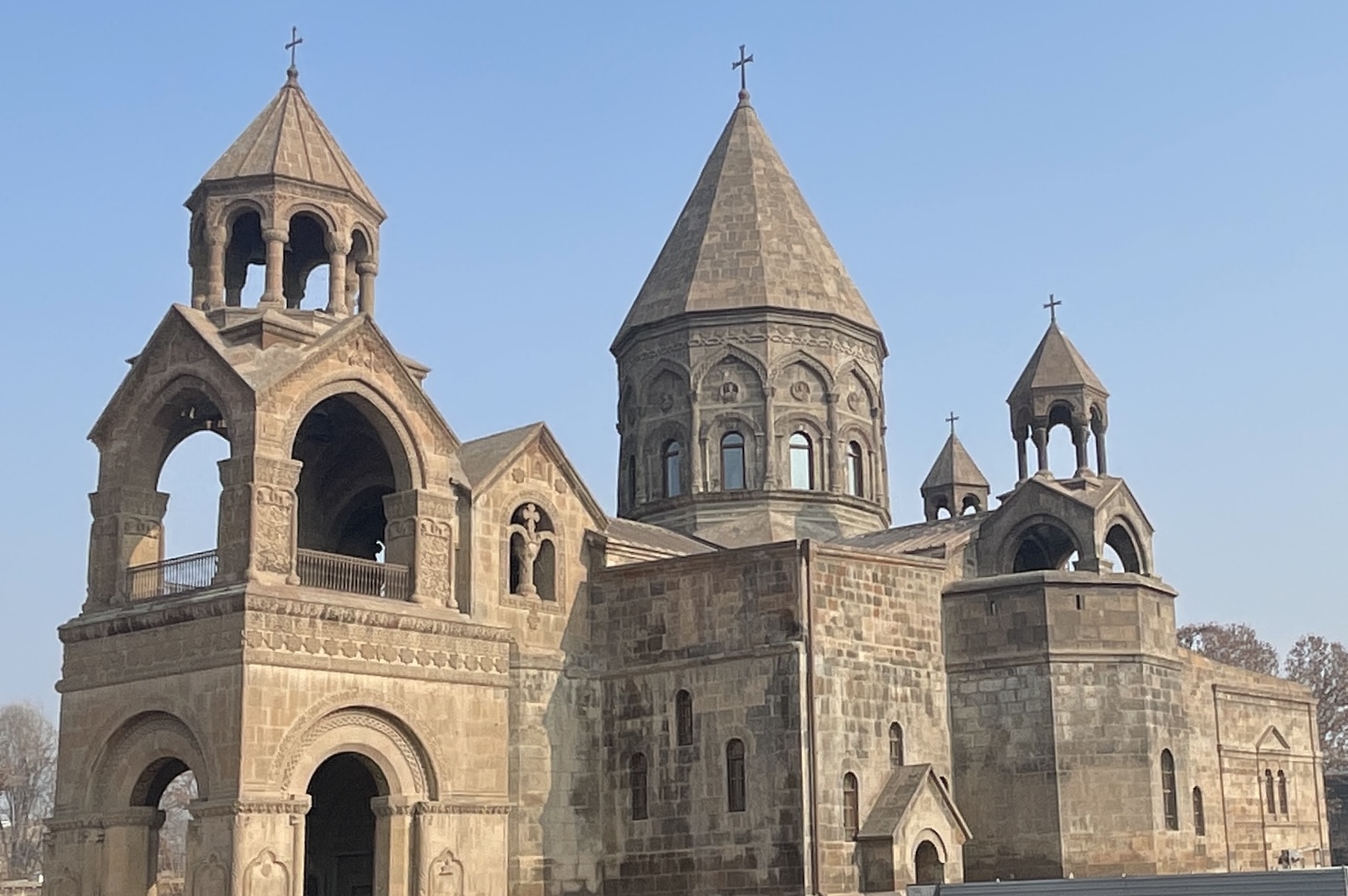 Армянская Апостольская церковь назвала «опасной» позицию властей по вопросу Арцаха