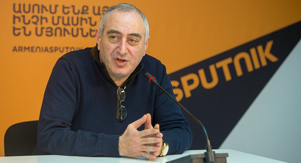 Карен Кочарян:  армянские олигархи по инерции будут искать себе новую крышу