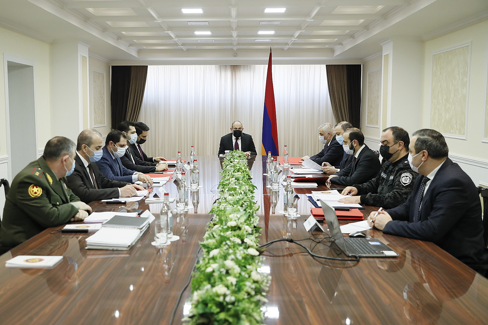 Пашинян провел заседание Совбеза Армении: повестка неизвестна