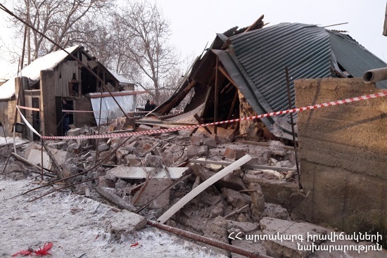 Стали известны подробности об обрушении дома в результате взрыва в Котайке 