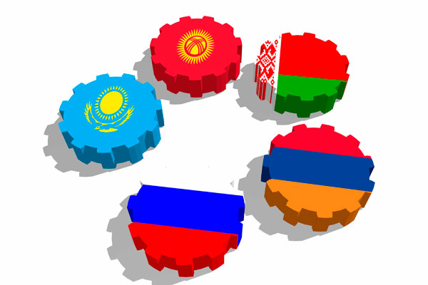 Спикер сената Казахстана отметил развитие ЕАЭС вопреки трудностям