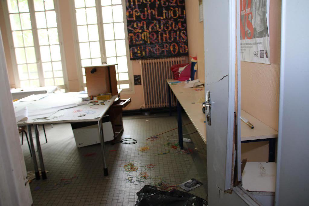 Во Франции напали на армянский колледж «Самюэль Мурат»