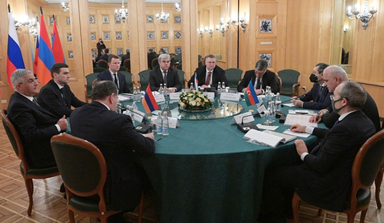 Заседание трехсторонней рабочей группы в Москве продолжится в ближайшие дни