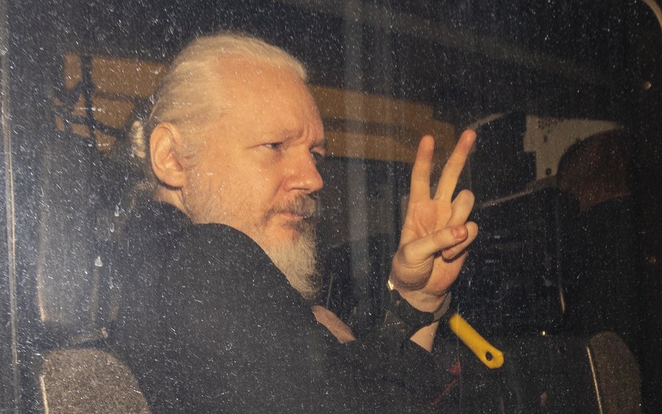 Լոնդոնի դատարանի որոշմամբ Wikileaks-ի հիմնադիր Ջուլիան Ասանժը 50 շաբաթով կալանավորվեց
