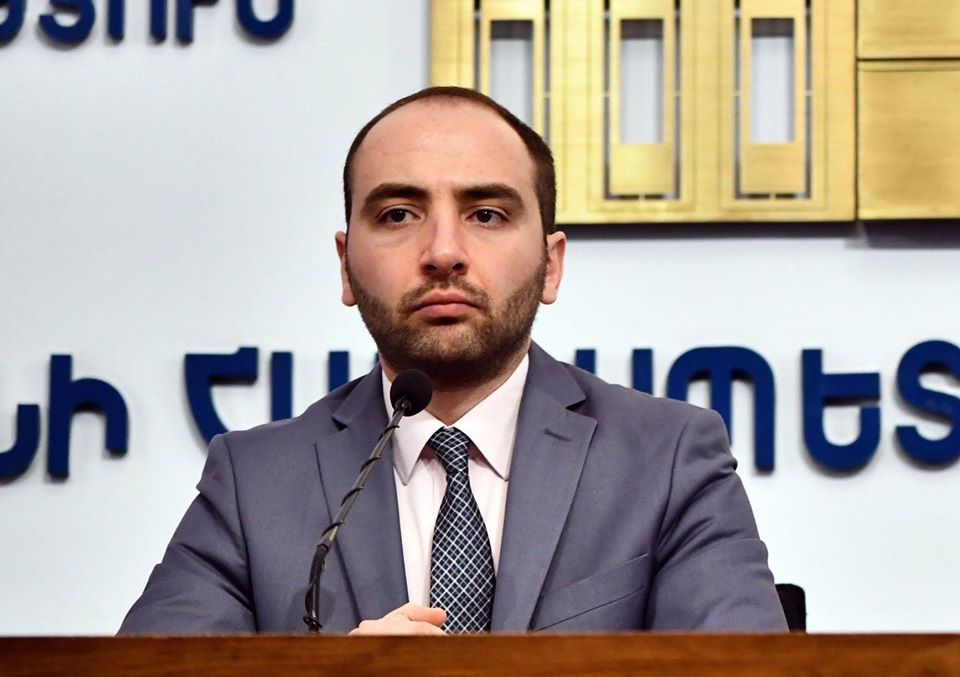 МИД: Армения может обратиться в МГ ОБСЕ с просьбой инициировать переговоры с Баку
