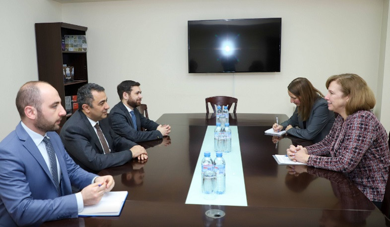 Заместители министра иностранных дел Армении приняли посла США
