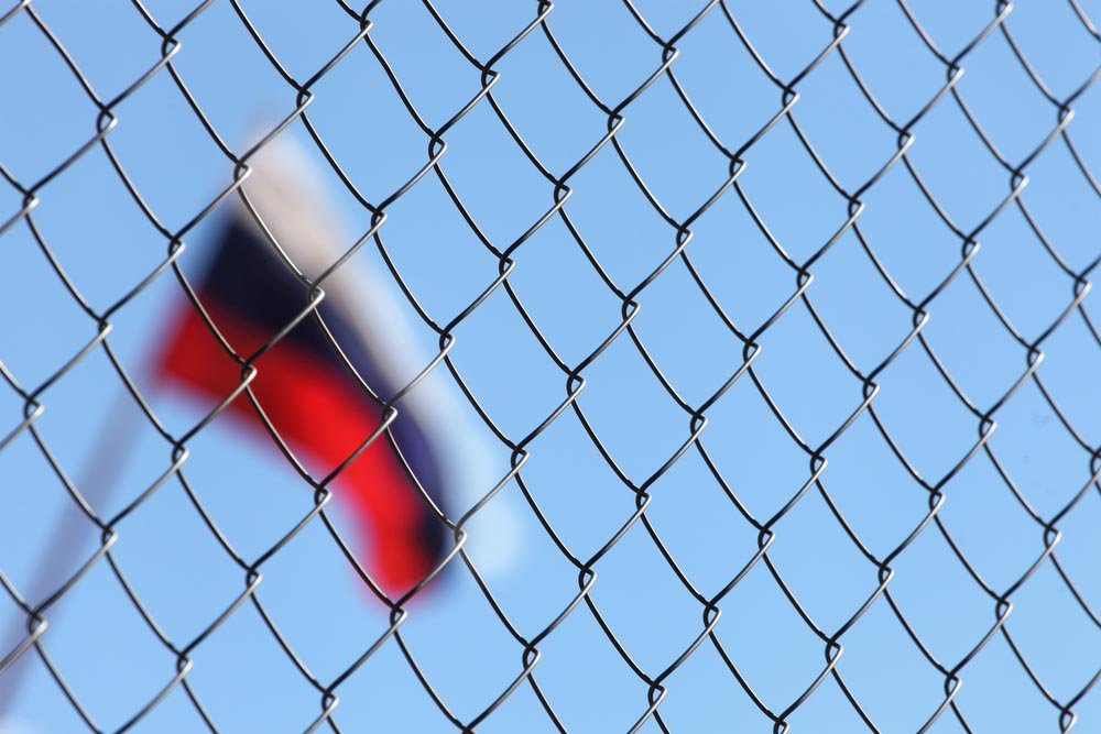 Второй пакет антироссийских санкций по делу Скрипалей вступил в силу  