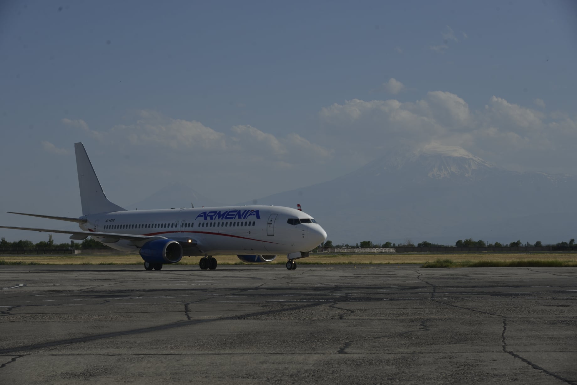 В Ереван прибыл новый самолет авиакомпании «Армения» - Boeing 737-800