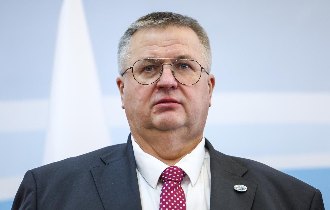  Оверчук: ЕАЭС заинтересован в активизации работы Киргизии и Армении в проектах 