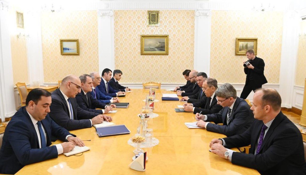 Лавров и Байрамов обсудили переговорный процесс между Азербайджаном и Арменией 