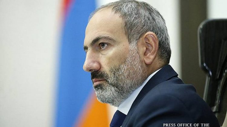 Пашиняну представили отчет о деятельности министерства юстиции за 2019 год