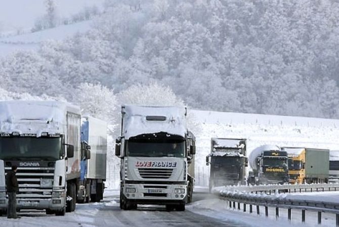 Ларс закрыт только для грузовиков с прицепами 