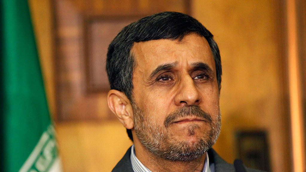 Ахмадинежад зарегистрировался в качестве кандидата в президенты Ирана