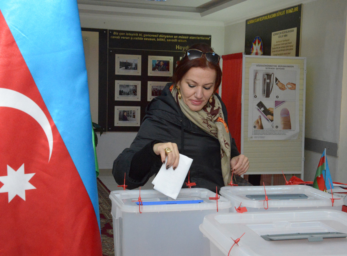 В Азербайджане начались муниципальные выборы