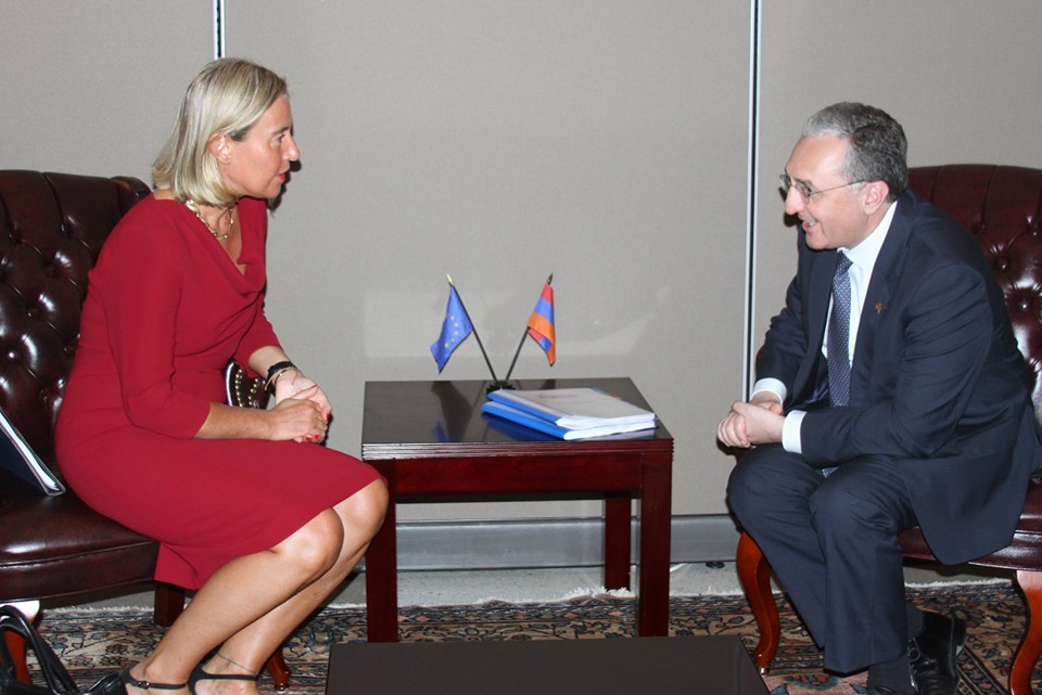 Мнацаканян обсудил с Могерини вопросы партнерства Армения-Евросоюз