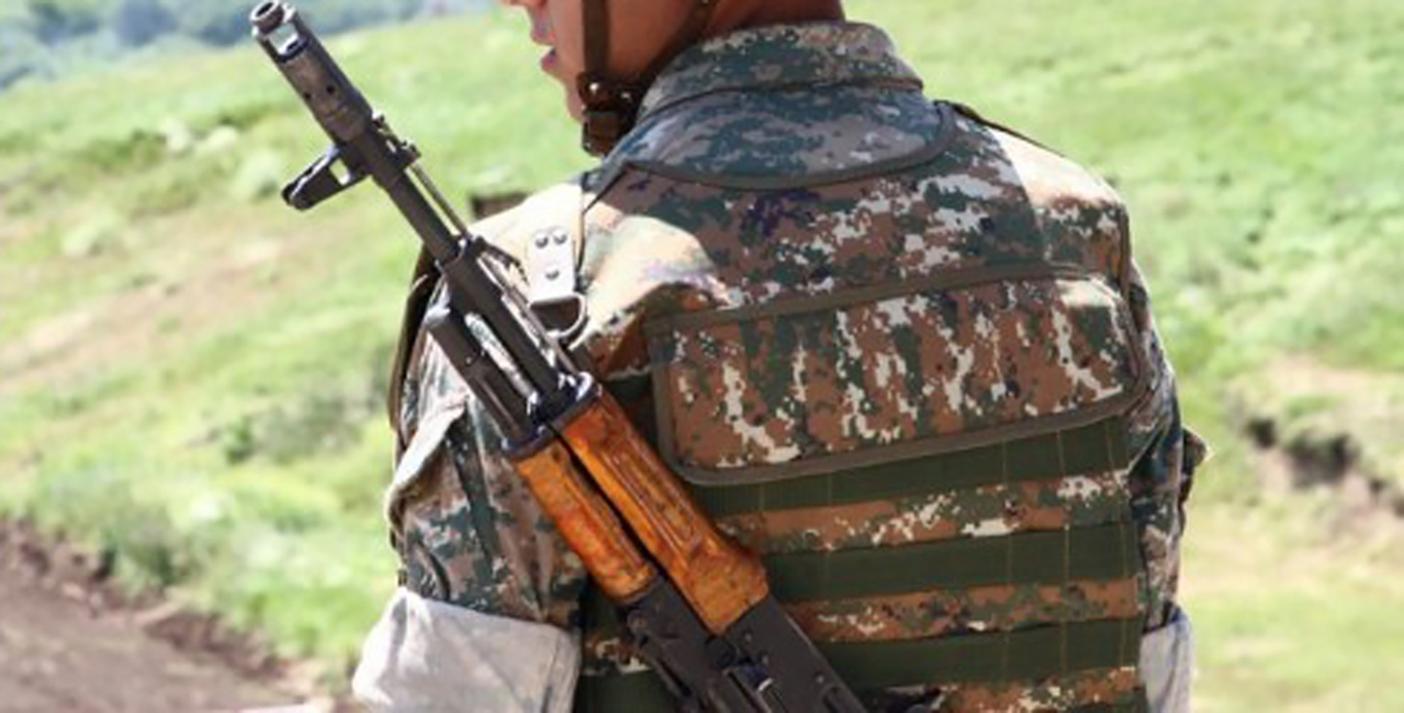 Следственная группа работает на месте гибели военнослужащего в Карабахе