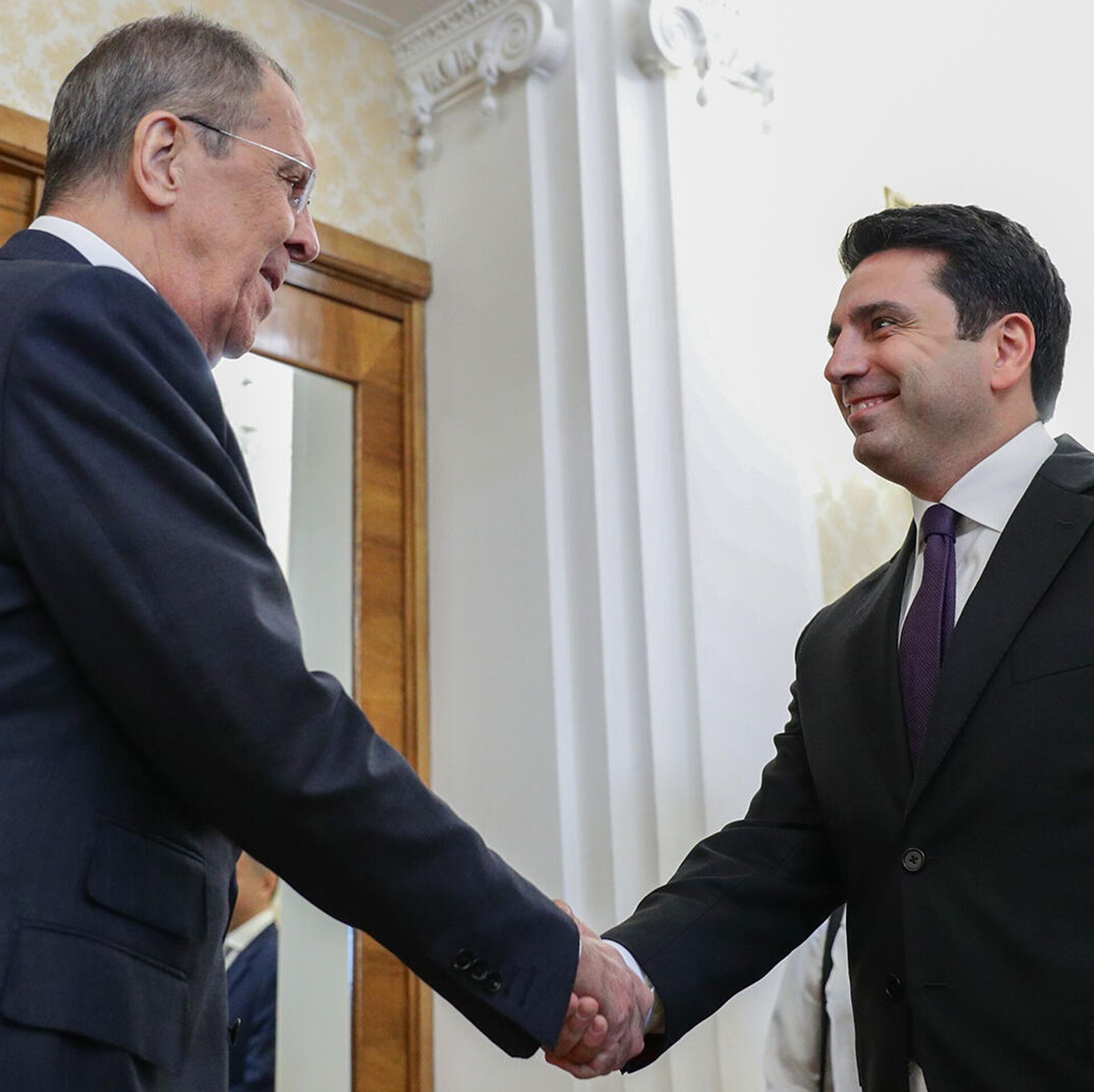 Армения ничего не хочет делать против России и не будет - Ален Симонян 