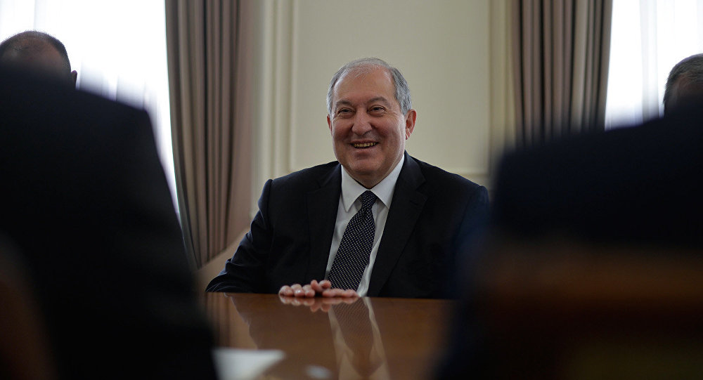 Президент Армении поздравил Игоря Додона