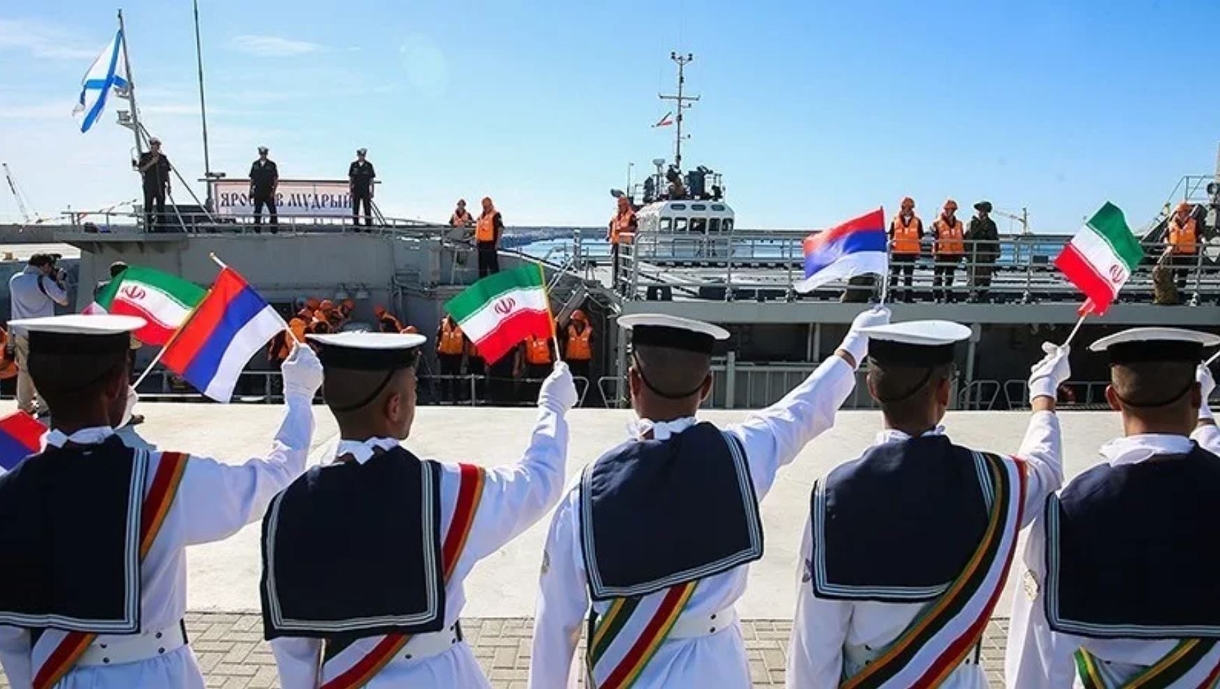 В Индийском океане начались военные учения Ирана и России