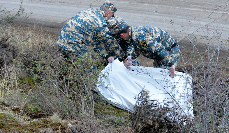 В районе Варанда обнаружены останки еще четырех армянских военнослужащих - ГСЧС
