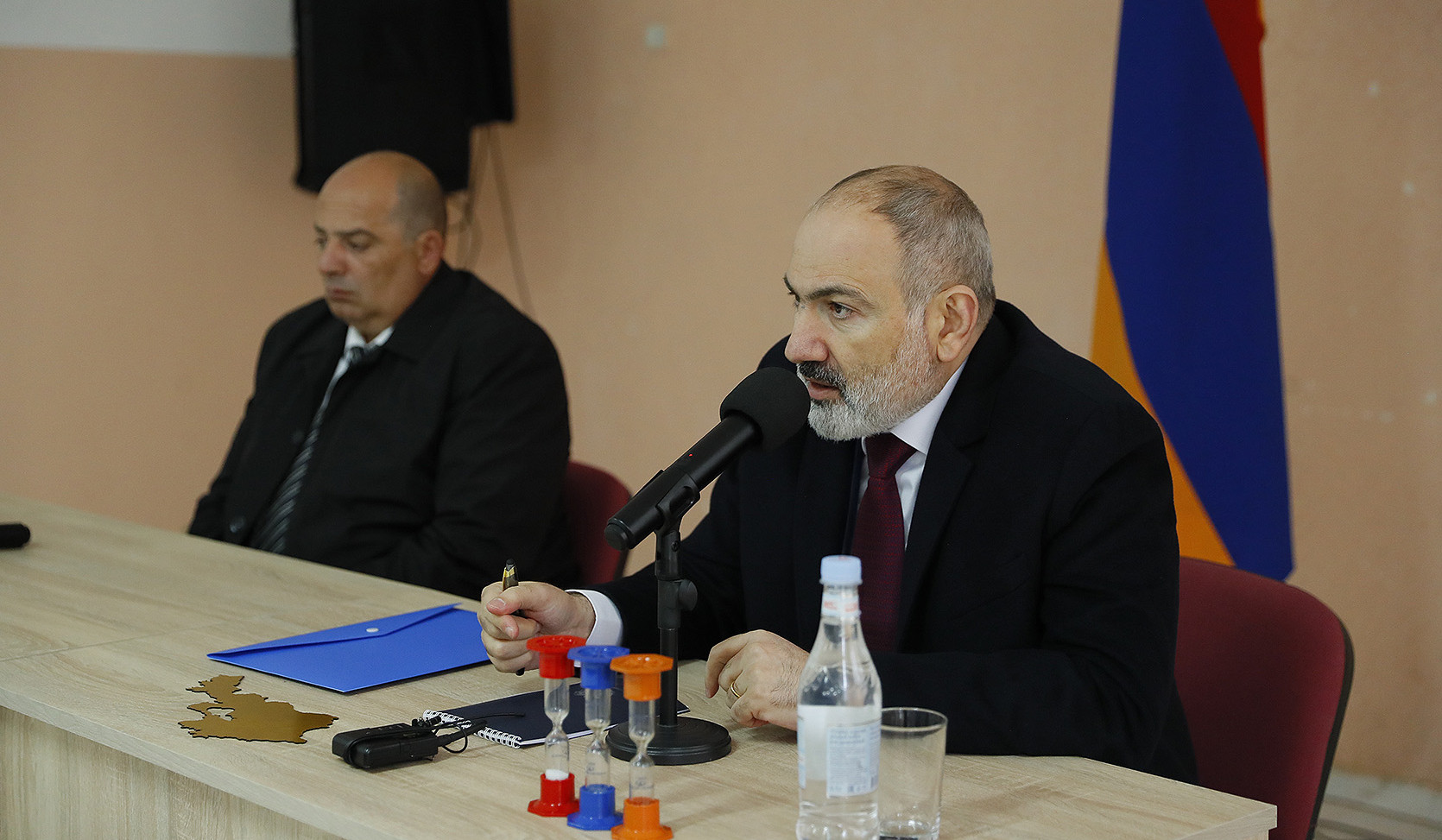 Никол Пашинян заявил об угрозе начала войны в конце недели 