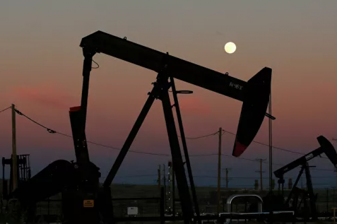 Цена нефти WTI упала до $0, а затем поднялась до $0,3 за баррель 