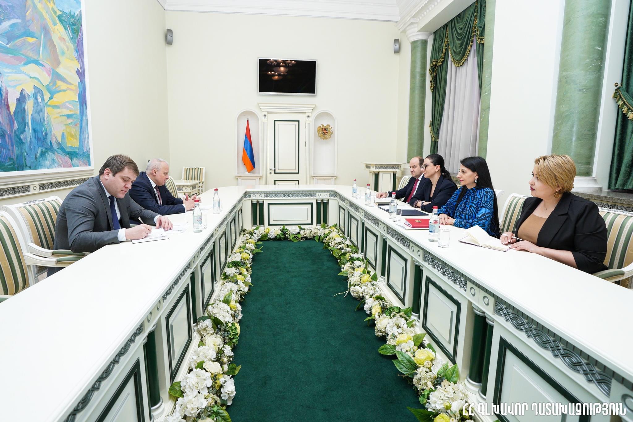 Генпрокурор Армении обсудила с послом РФ борьбу с коррупцией 
