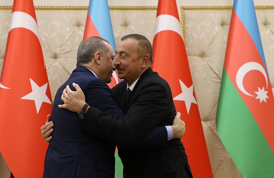 Анкара: Трехсторонние форматы сотрудничества с Азербайджаном способствуют развитию региона