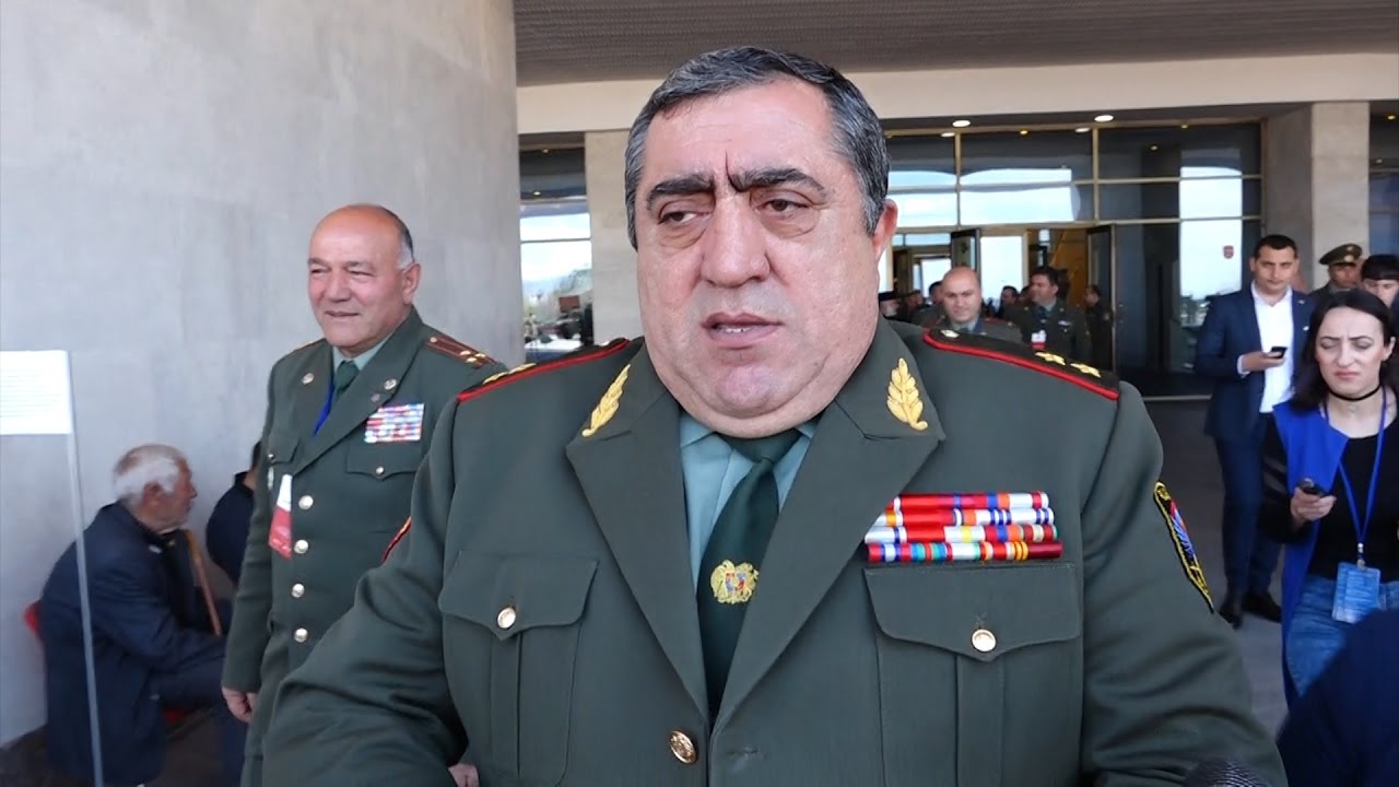Генерал Багманян по совету министра обороны представил заявление об отставке
