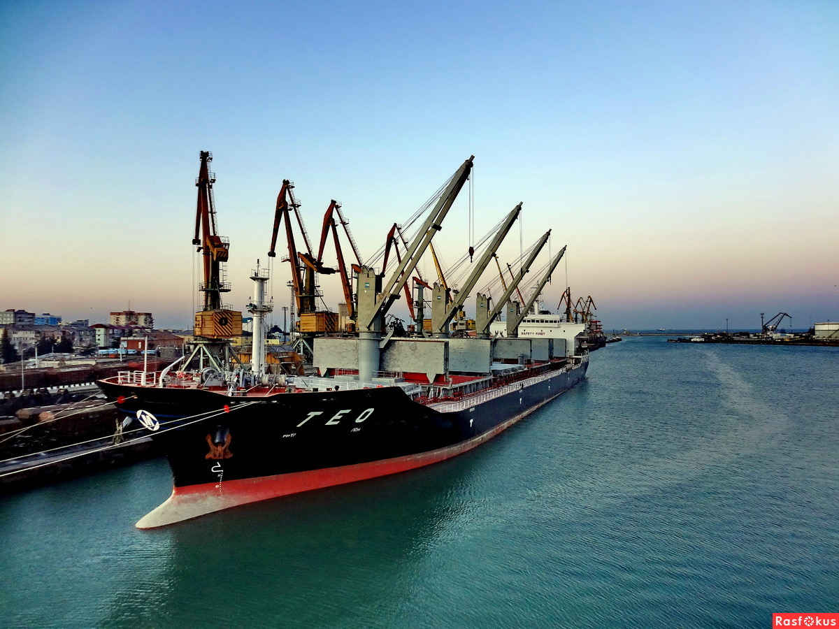 Грузопоток в морских портах Грузии за первые 4 месяца 2021 года снизился на 6,7%