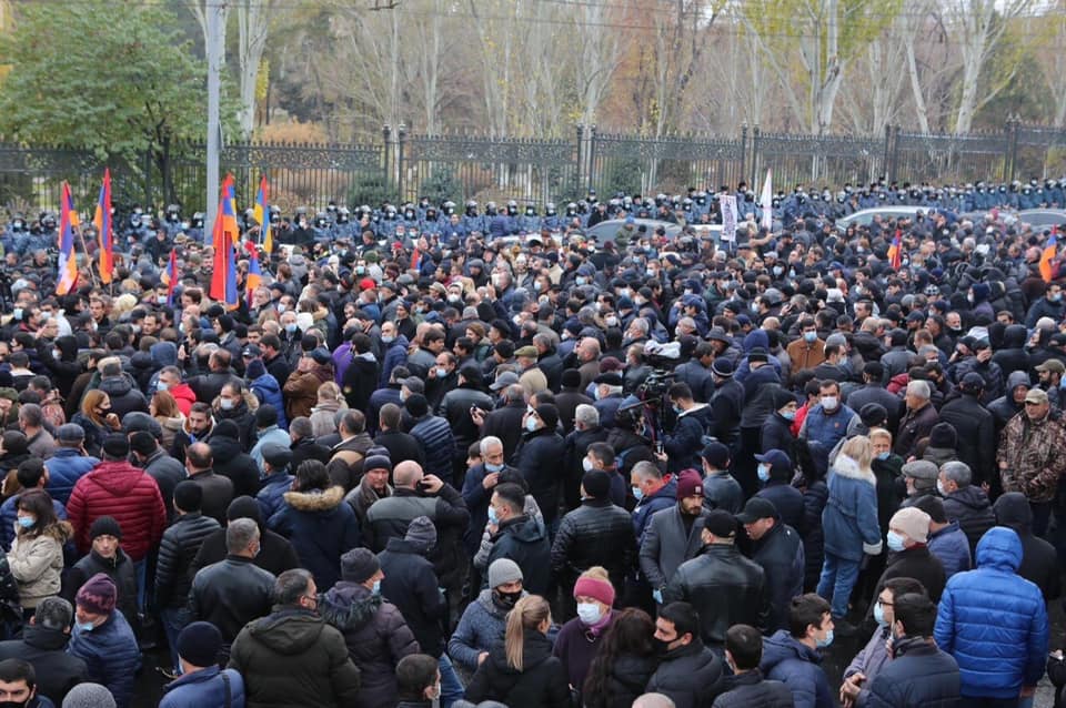 Движение по спасению родины призвало граждан собраться 3 февраля у парламента Армении