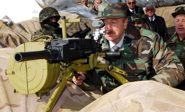 Азербайджанская армия начнет в воскресенье масштабные учения