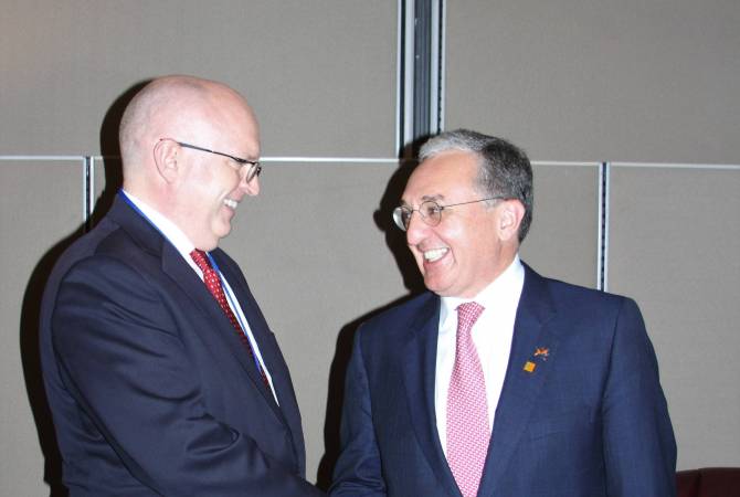 Глава МИД Армении и замгоссекретаря США обсудили карабахский конфликт