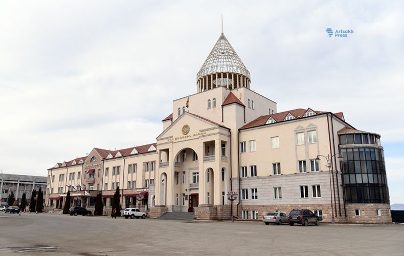 Парламент Арцаха единогласно принял закон «Об оккупированных территориях»