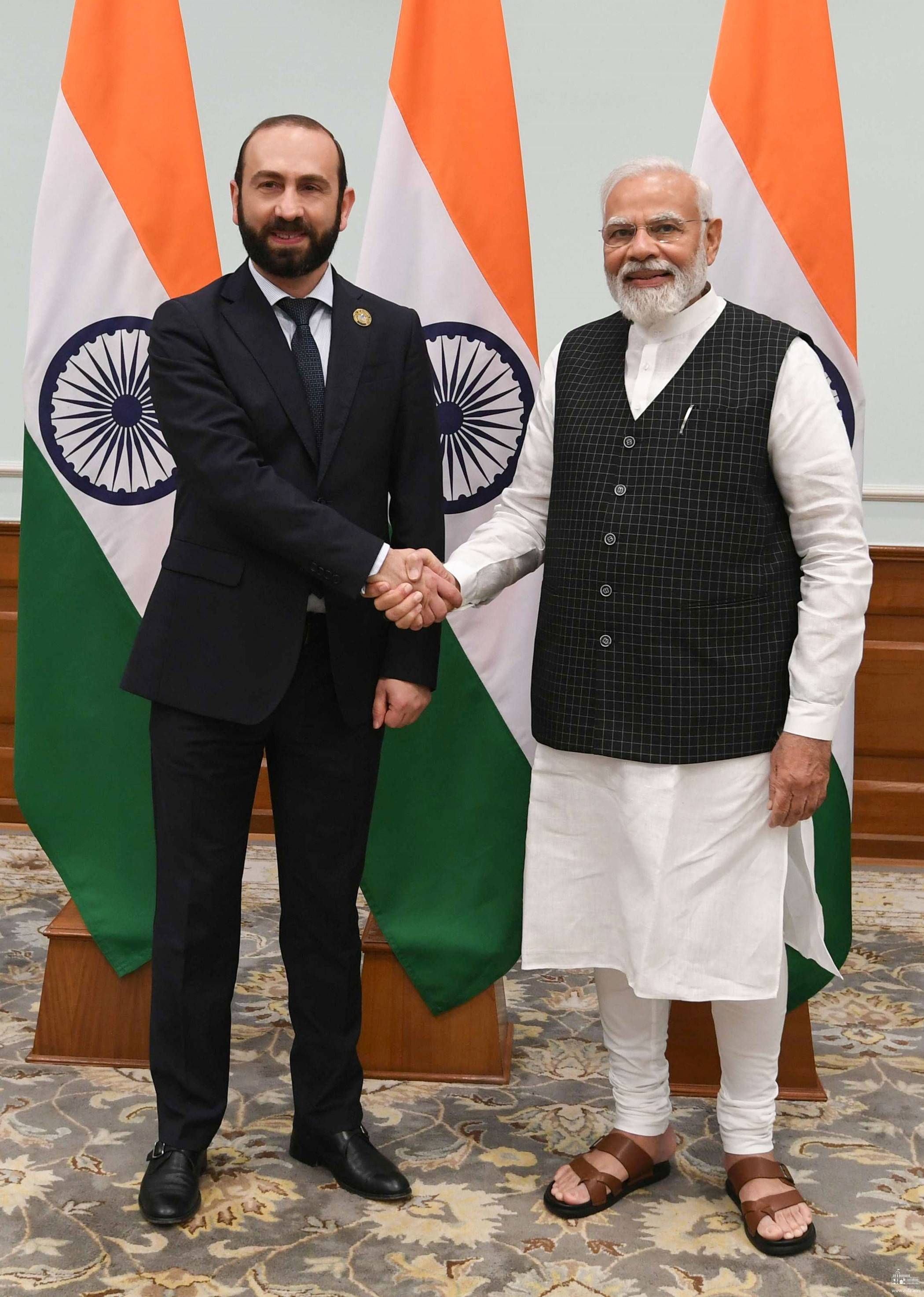 Арарат Мирзоян и Нарендра Моди обсудили армяно-индийские отношения