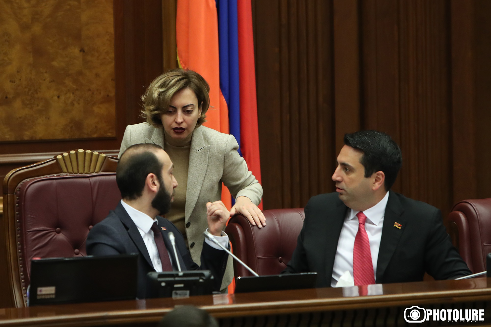 Референдум и Конституционный суд: парламент Армении созывает досрочное заседание