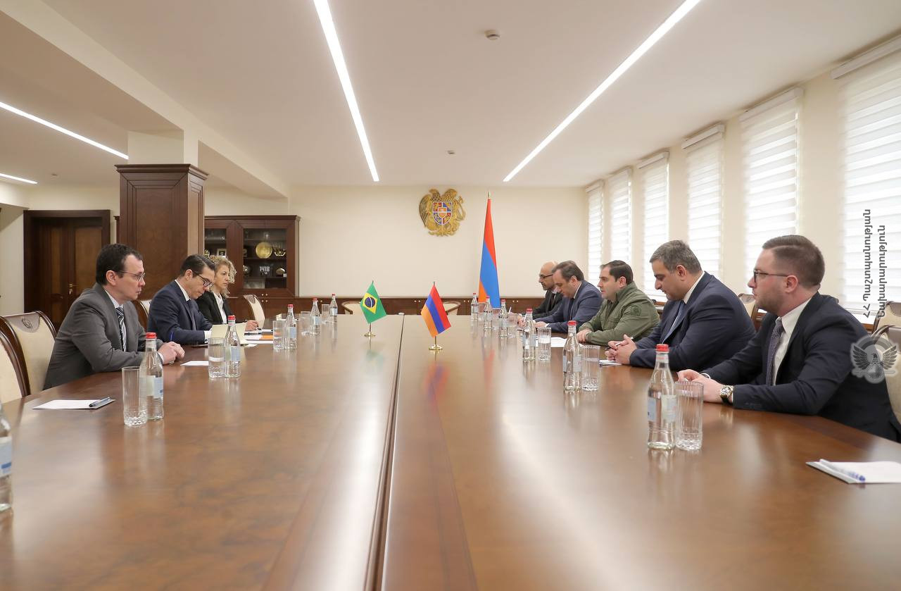 Сурен Папикян и посол Бразилии в Армении обсудили вопросы сотрудничества в оборонной сфере
