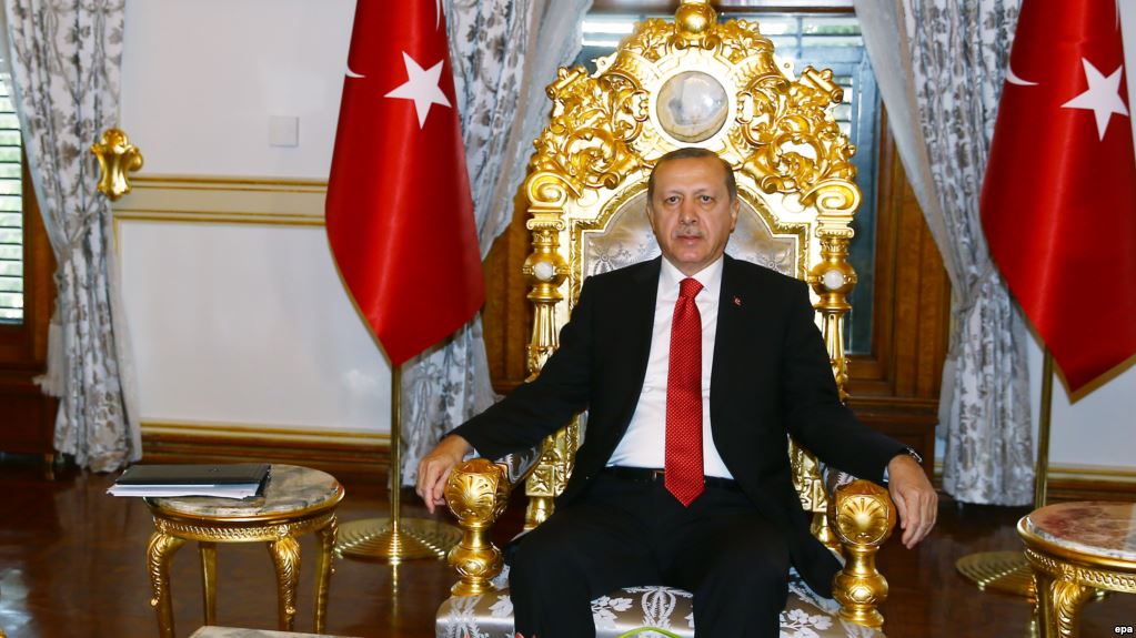 Эксперт: операция на севере Сирии очень важна для репутации Эрдогана